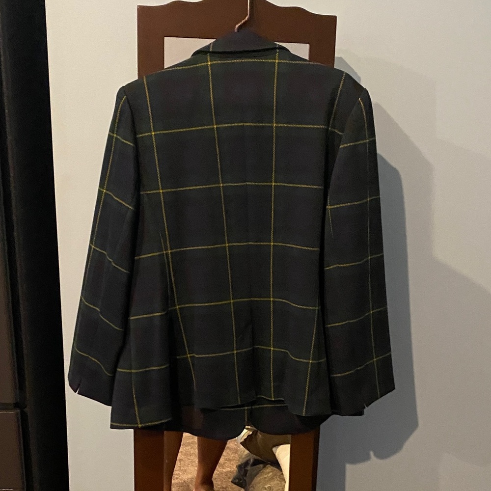 HARDLY WORN- Lauren Ralph Lauren Plaid Blazer in Navy and Yellow Size 2x - Picture 3 of 5